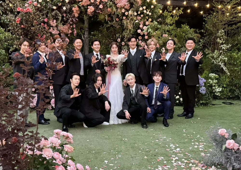 Super Junior OT15 assemble at Ryeowook's wedding