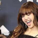lisa-mtv-vmas-win