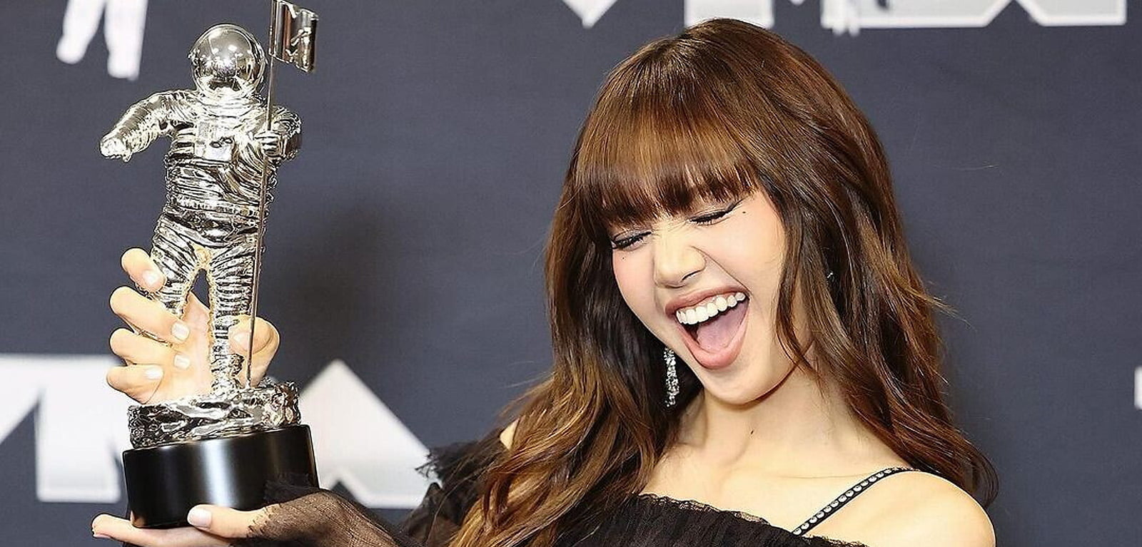 lisa-mtv-vmas-win