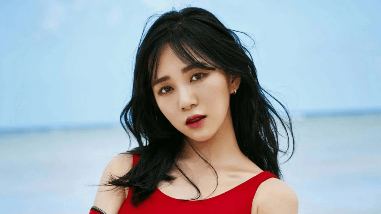 AOA-member-Mina