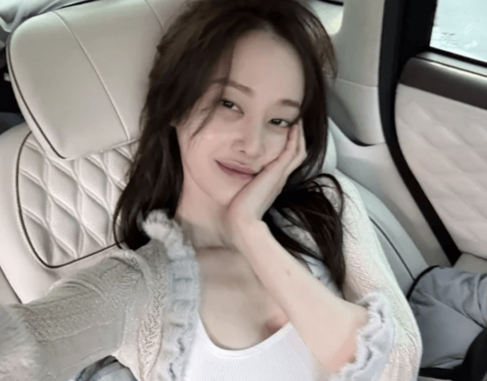 Actress Jeon Jong Seo