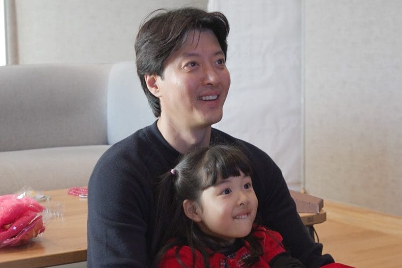 Lee Dong Gun and daughter